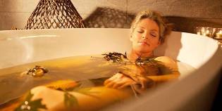 Therapeutic bath for osteochondrosis